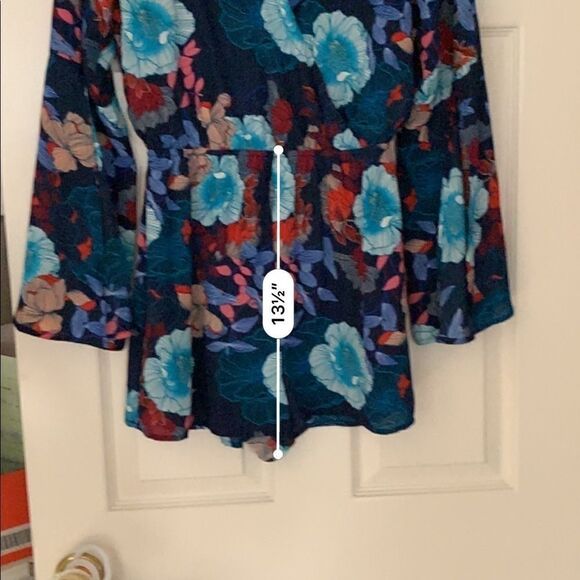 As U Wish Bell Slit Sleeve Long sleeve Romper - Picture 9 of 9